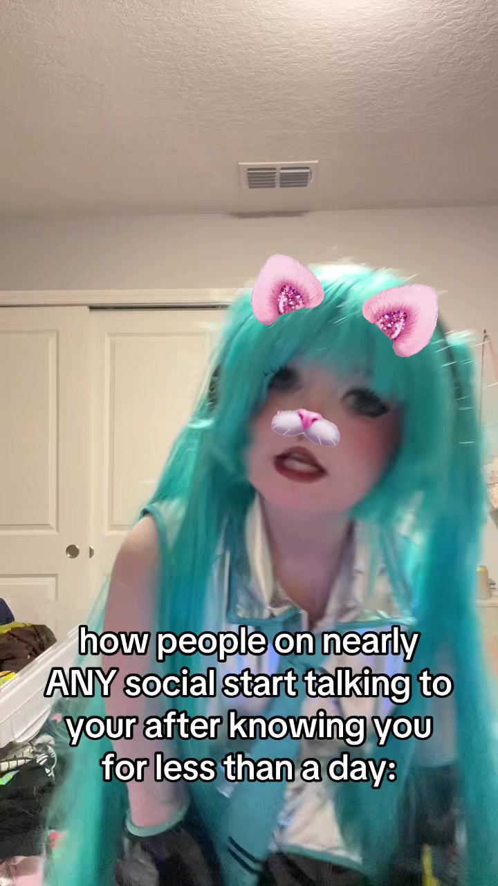 @⨷ lilz ४ ⨷
