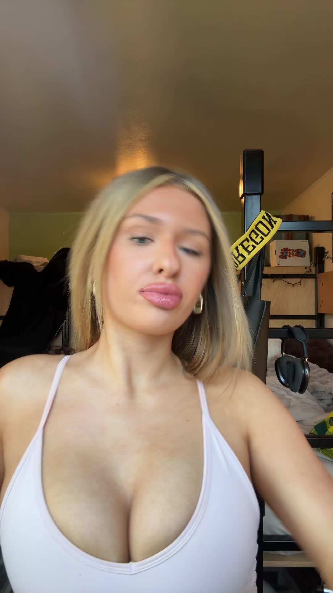 @PEYTON🌟