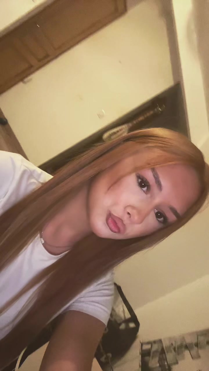 @𝐂𝐡𝐥𝐨𝐞́'🥥🐚🌺🪼