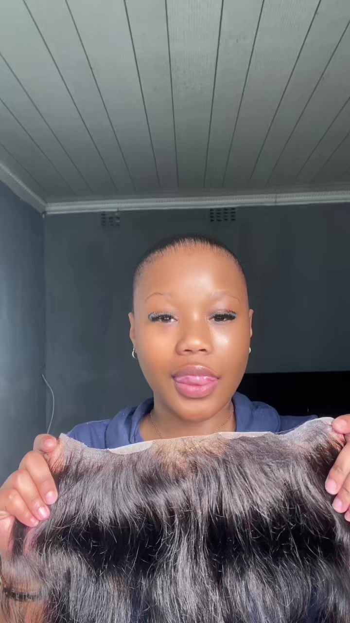 @_Voyi_