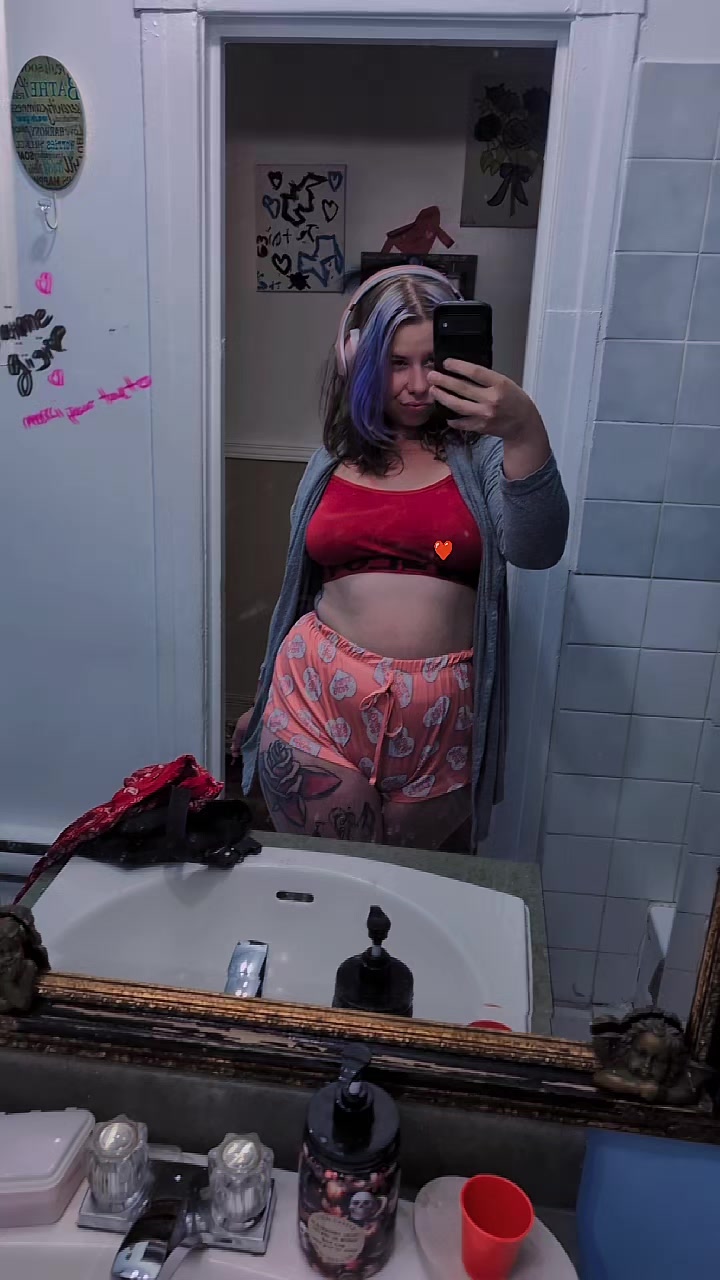 @buzzedqueen