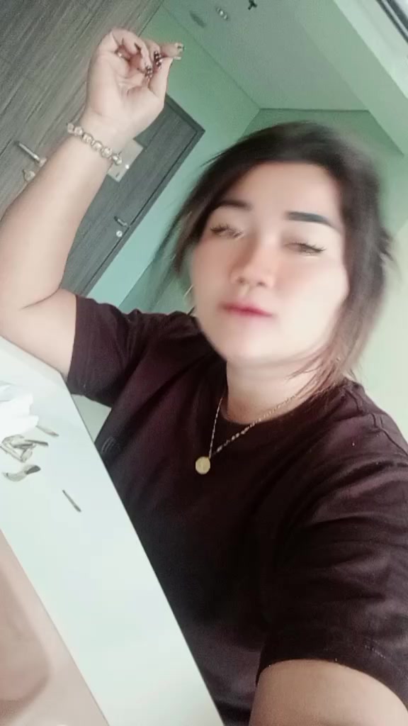 @💔 butiran debu 💔