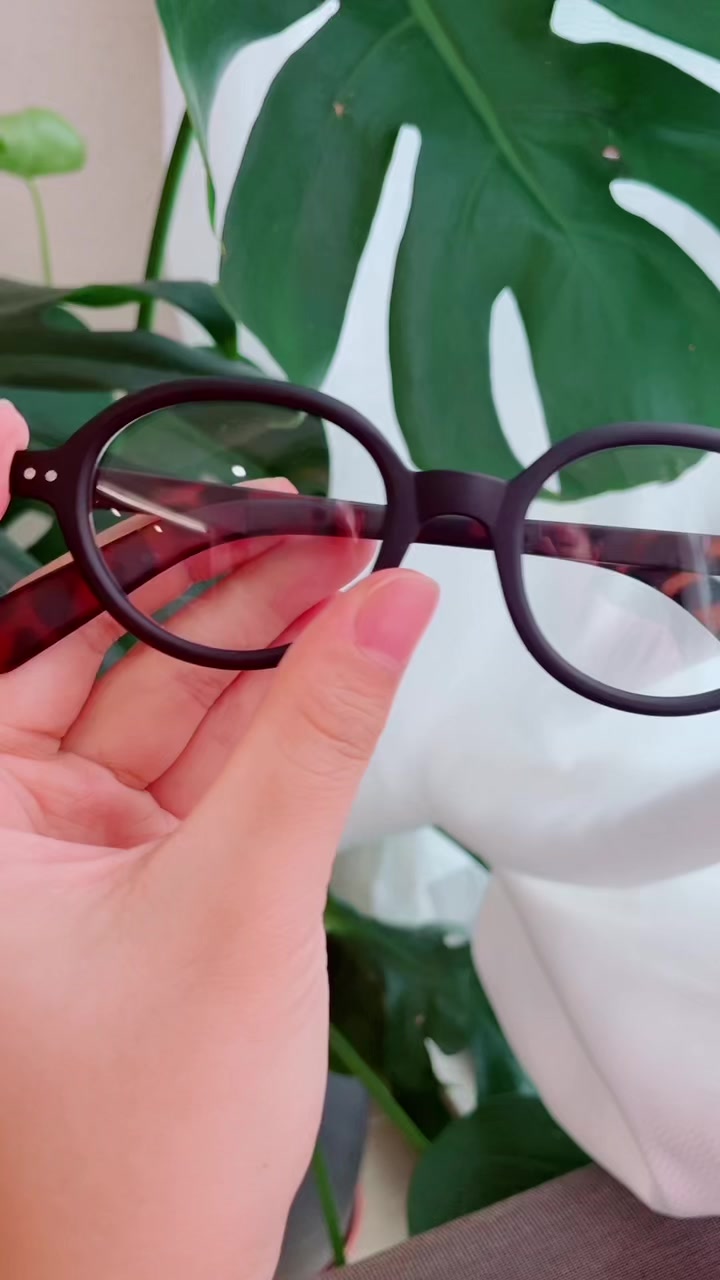 @Design Glasses