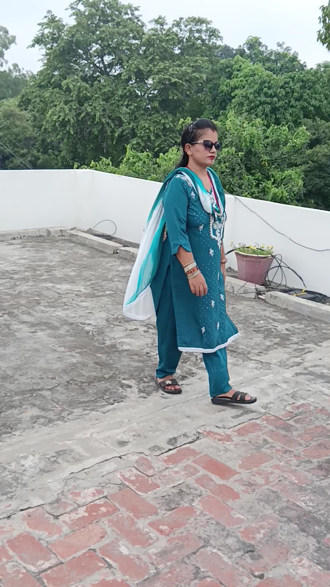 @AARoHi @BHusAl45693