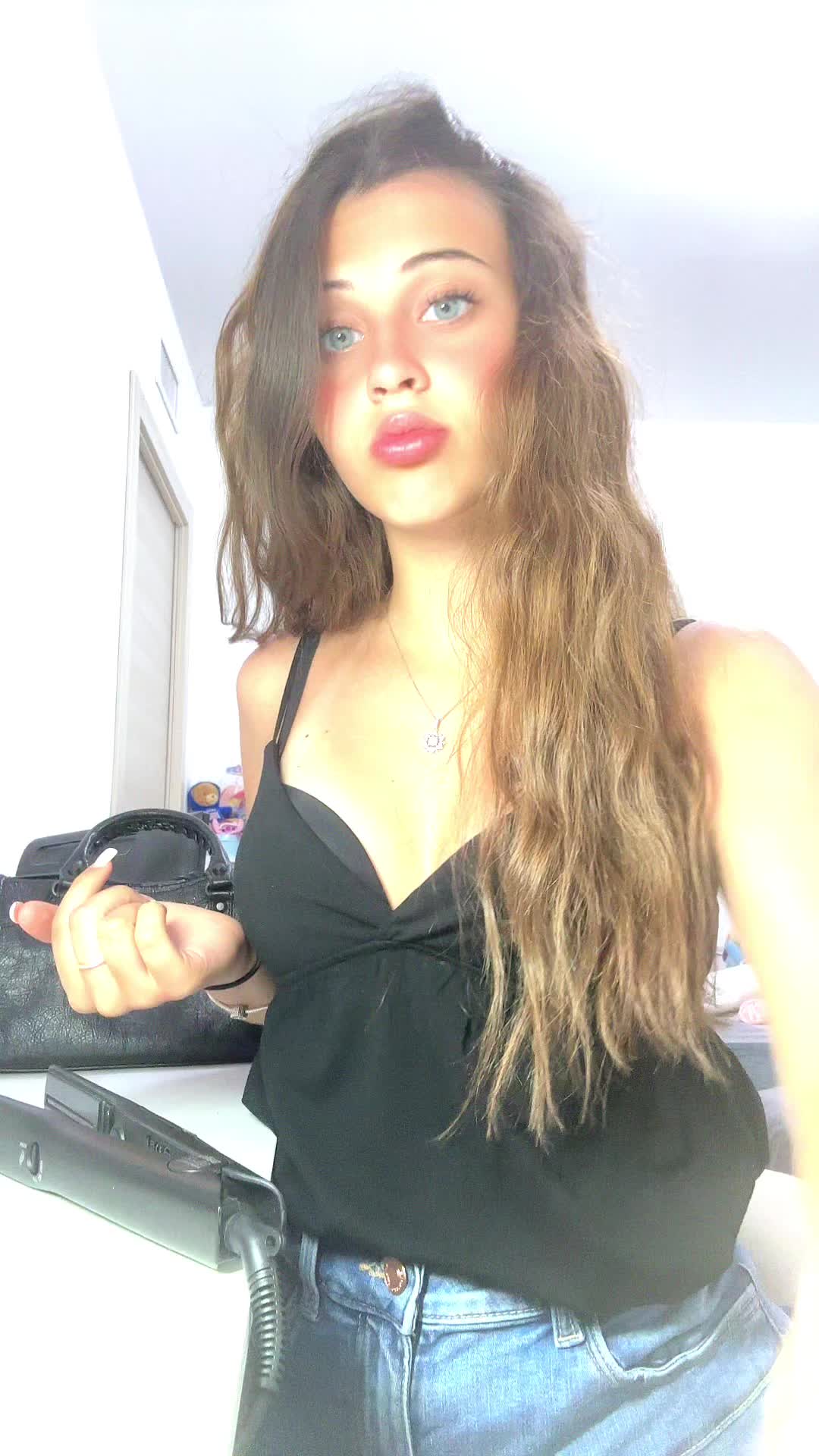 @ℳ