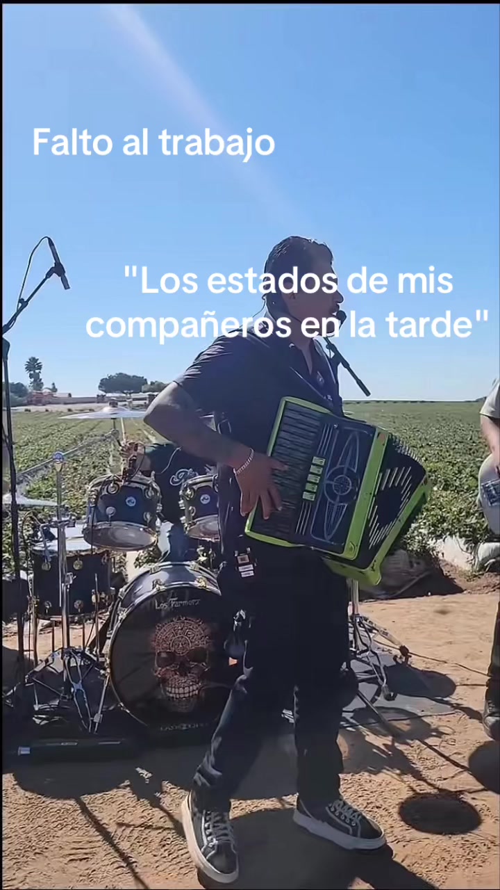 @José