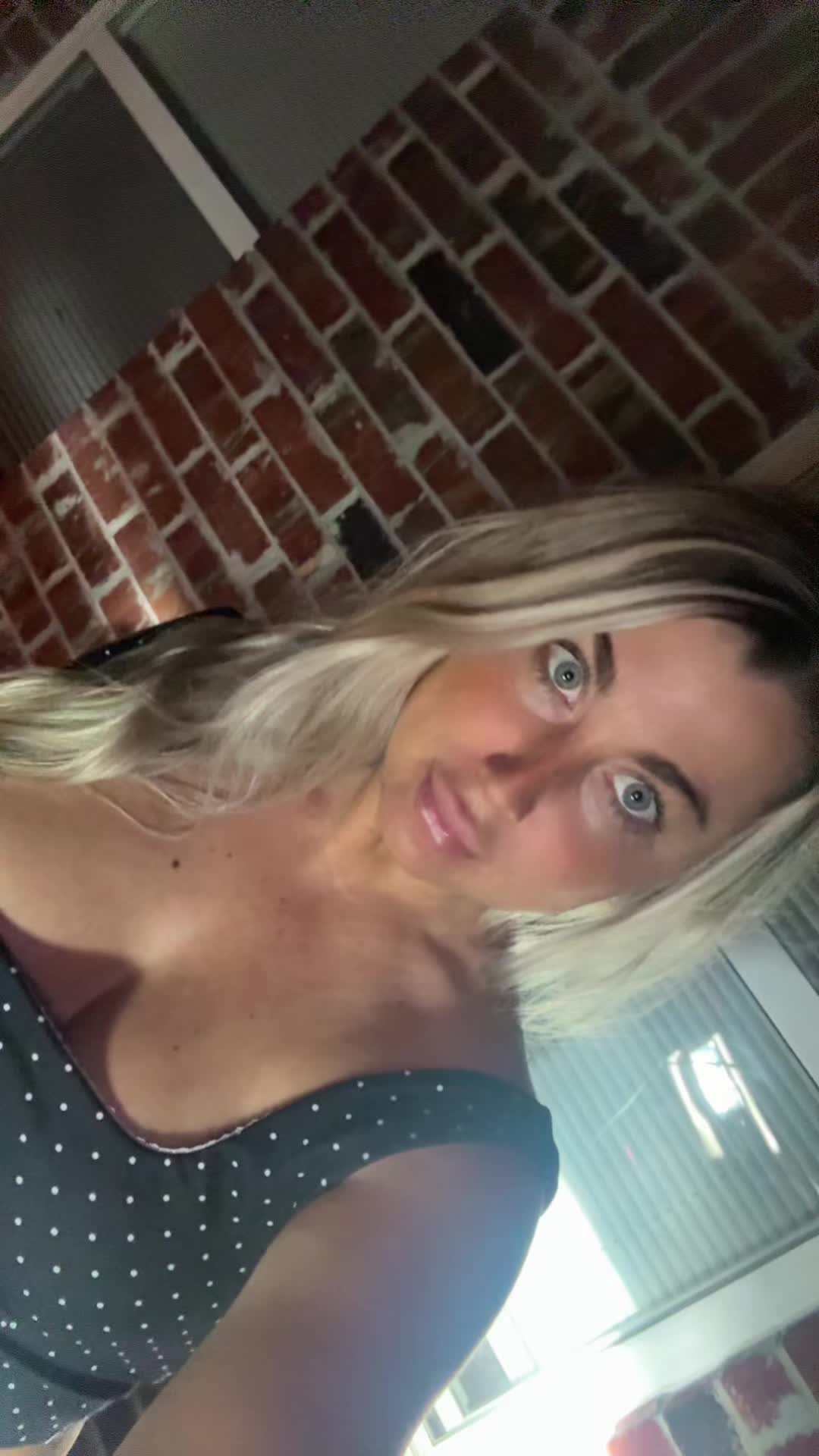 @Laceybarbieee