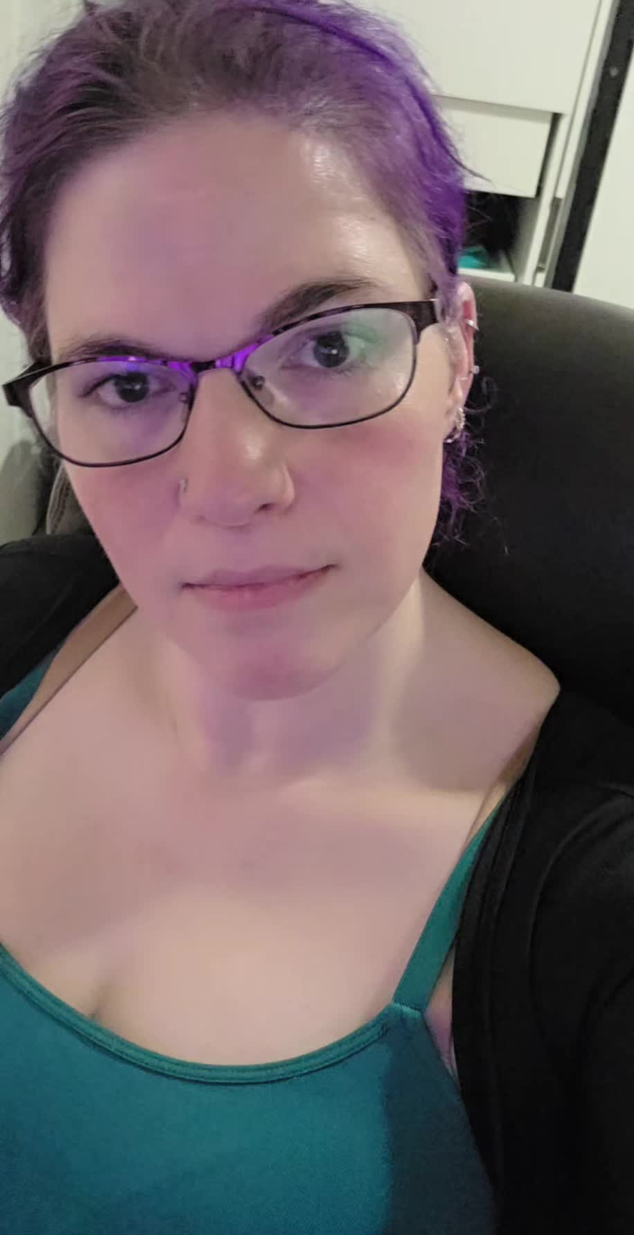 @GlitterGothQueen
