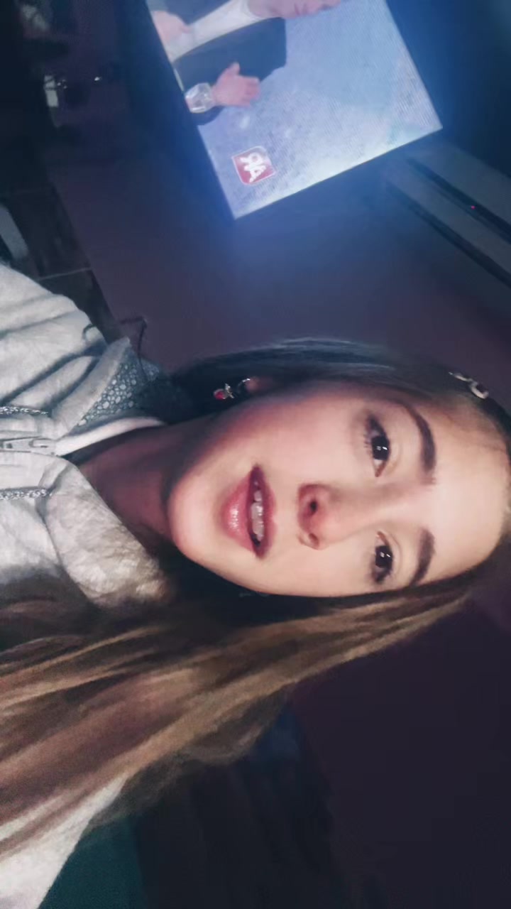 @B ⚡️ 🙂&zwj;&harr;️