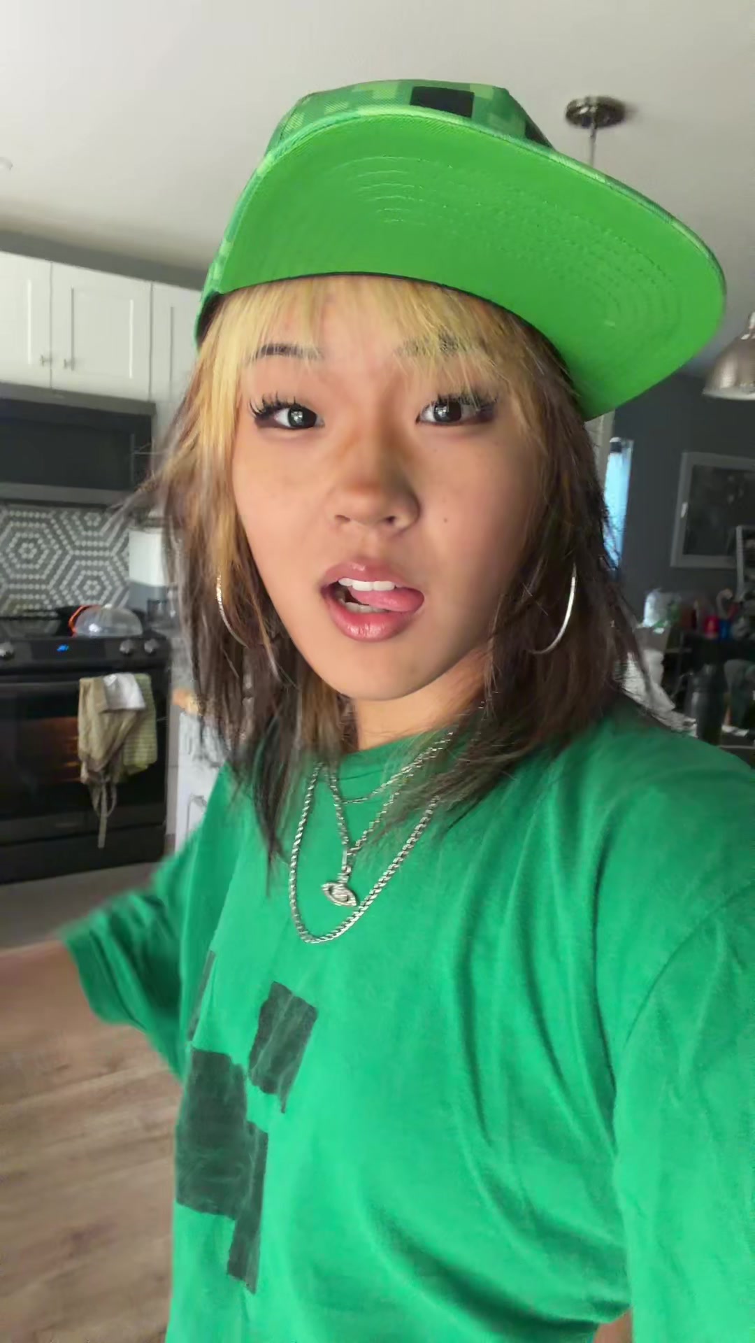@notnoelle