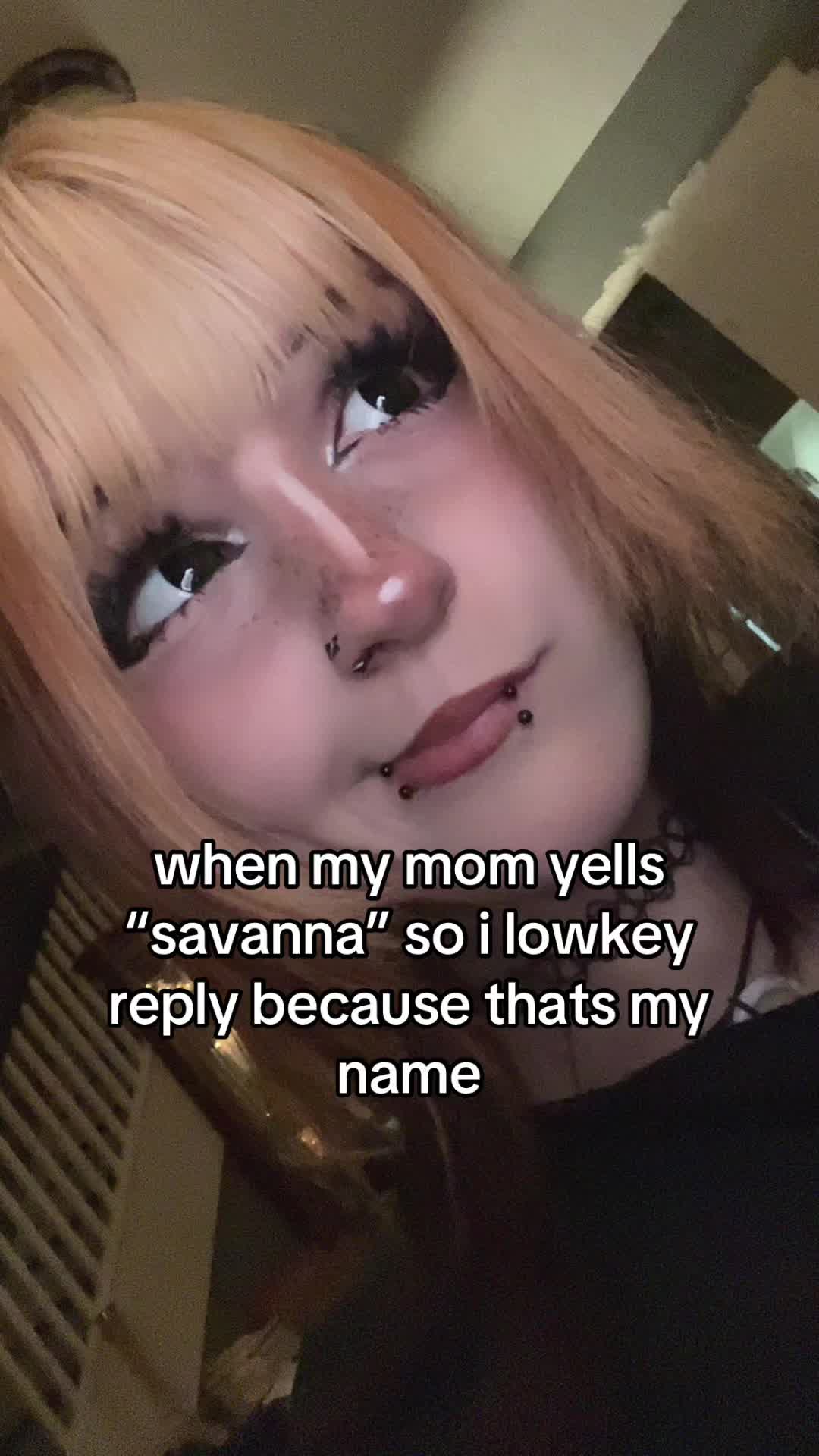 @sav (҂&deg;ロ&deg;)