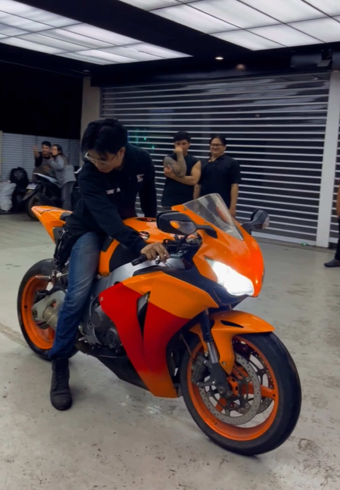 @EYKERS MOTO