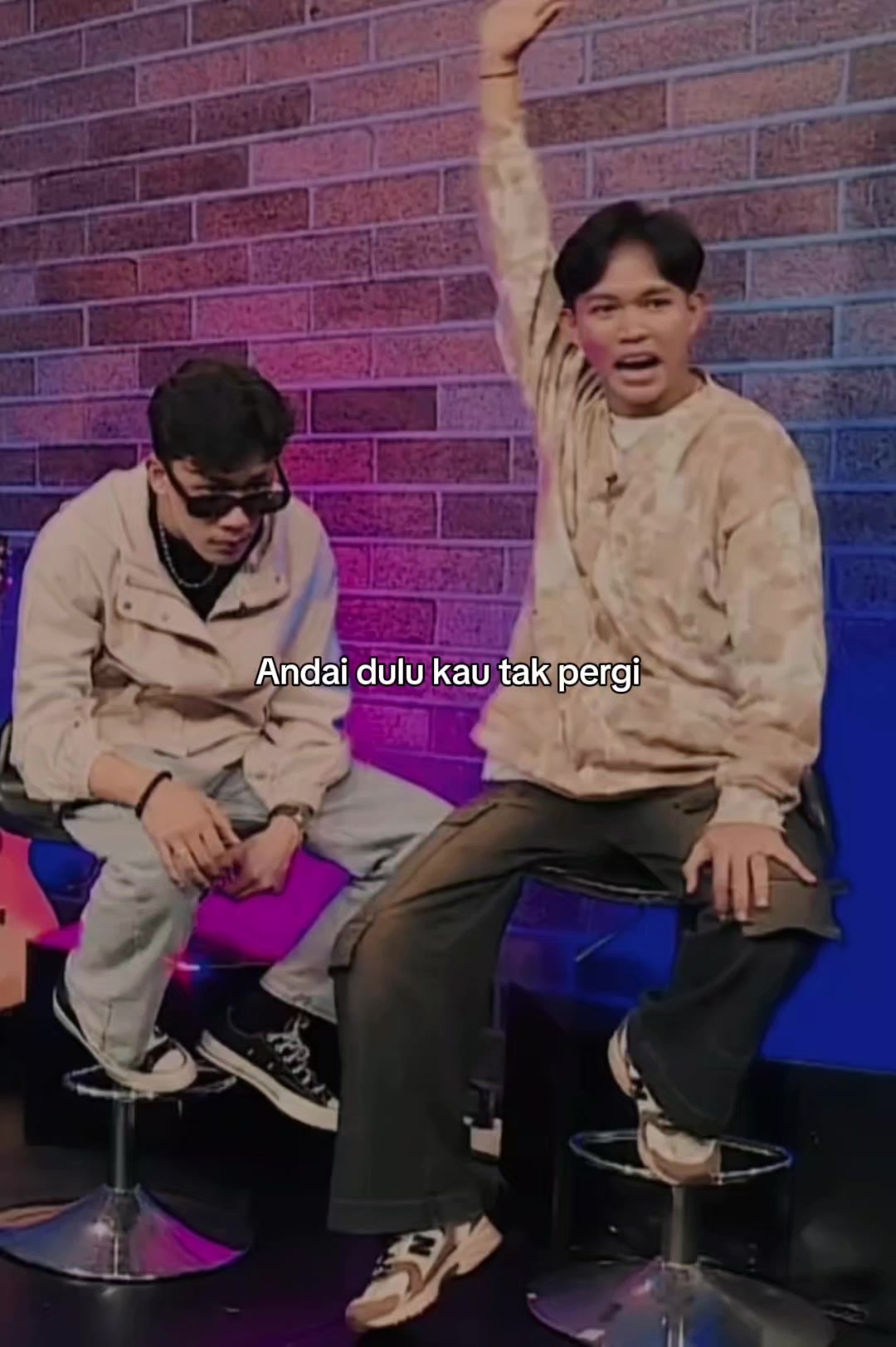 @comel