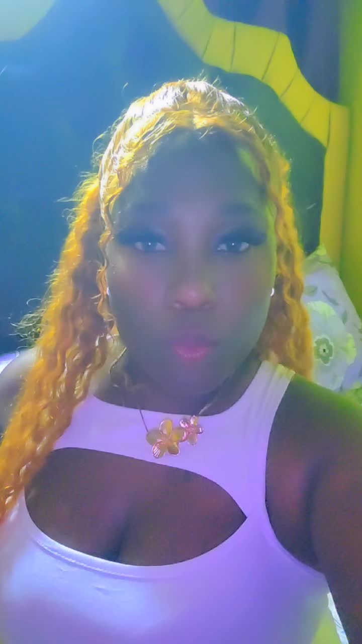 @queen_chrisy93
