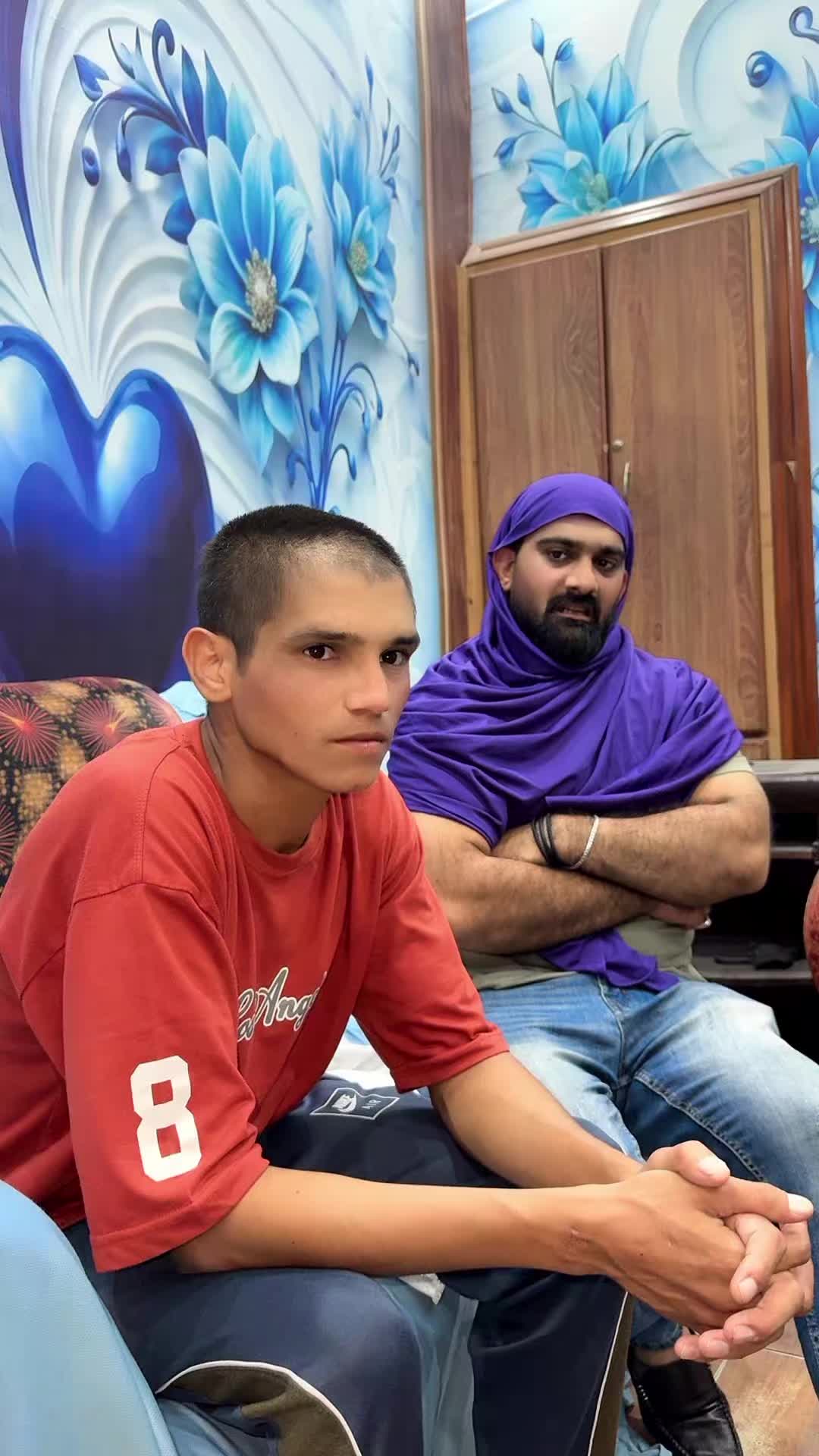 @Husnii_bawa1991