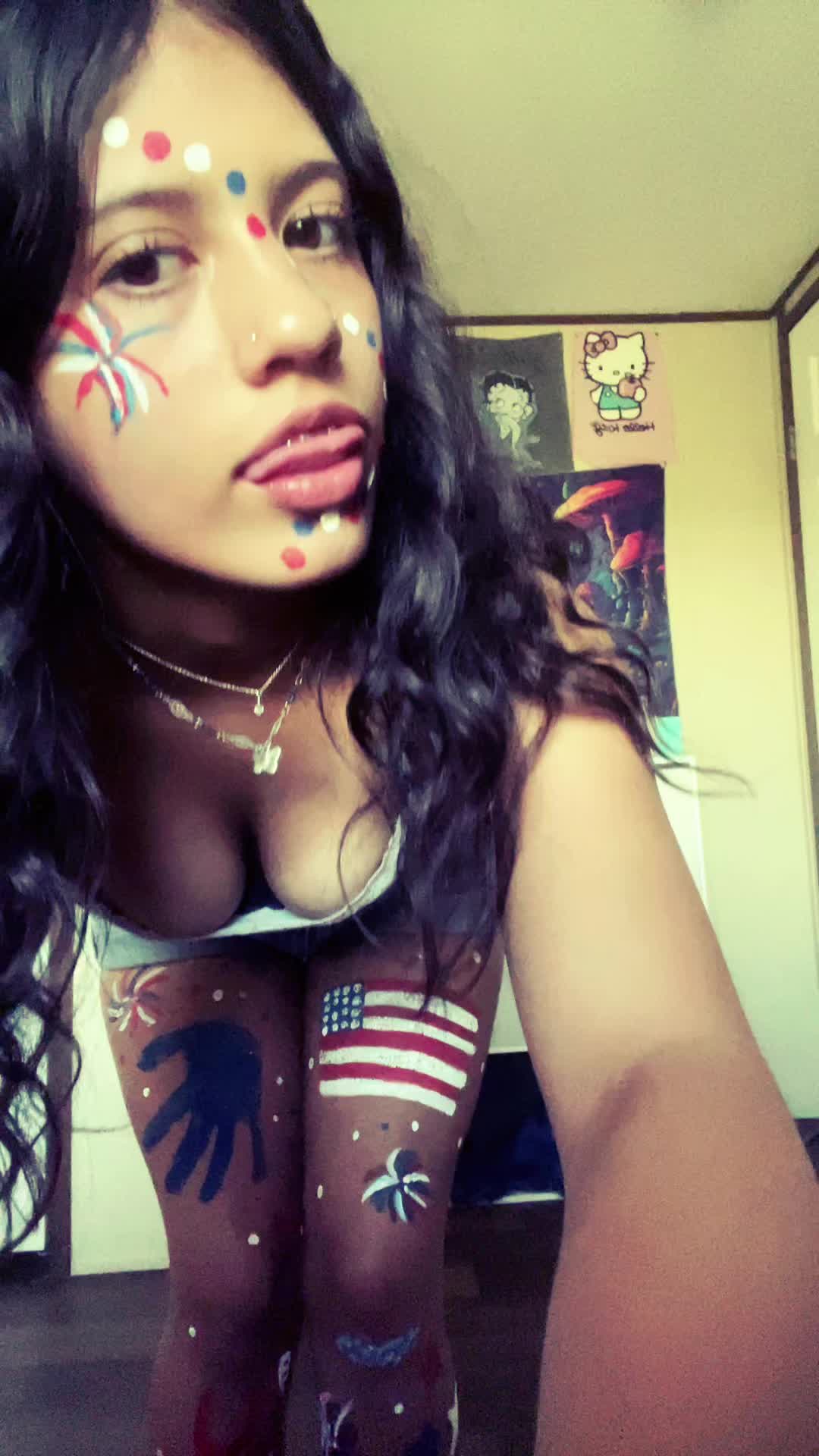 @🦄