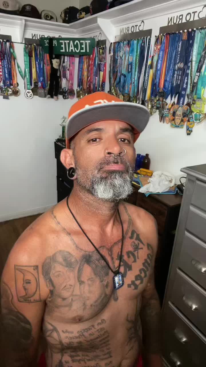 @Chpelopez