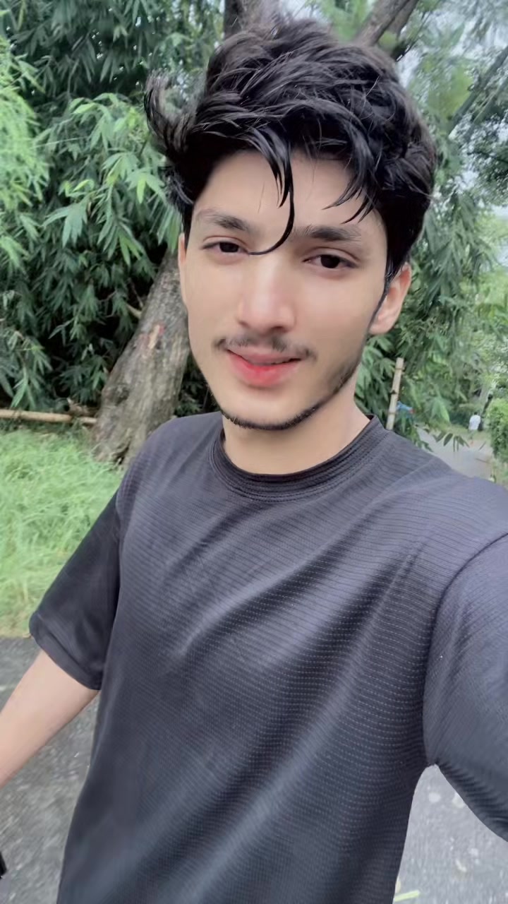 @مسافرلوگ🥀