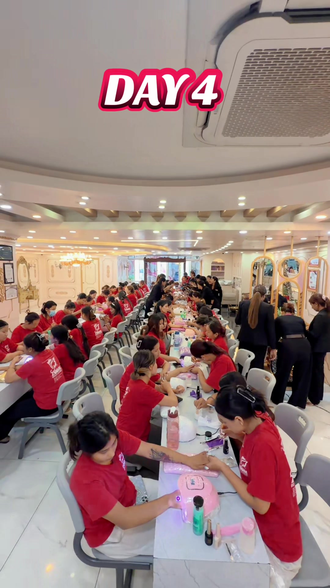 @ZOOM BEAUTY ACADEMY