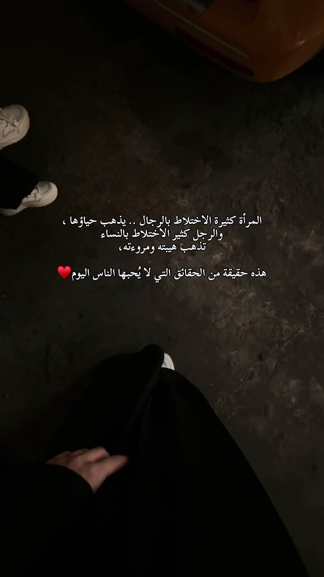 @~