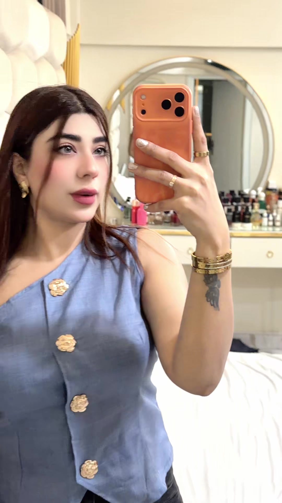 @zehra baloch🦋✈️