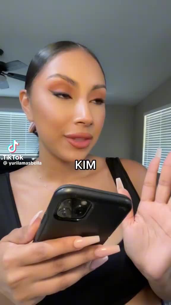 @KiKiLV67/$KelliHickey