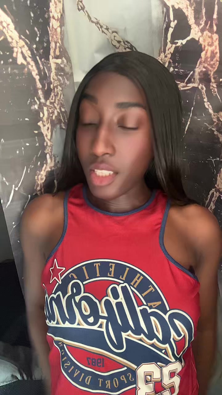 @DialloKiss