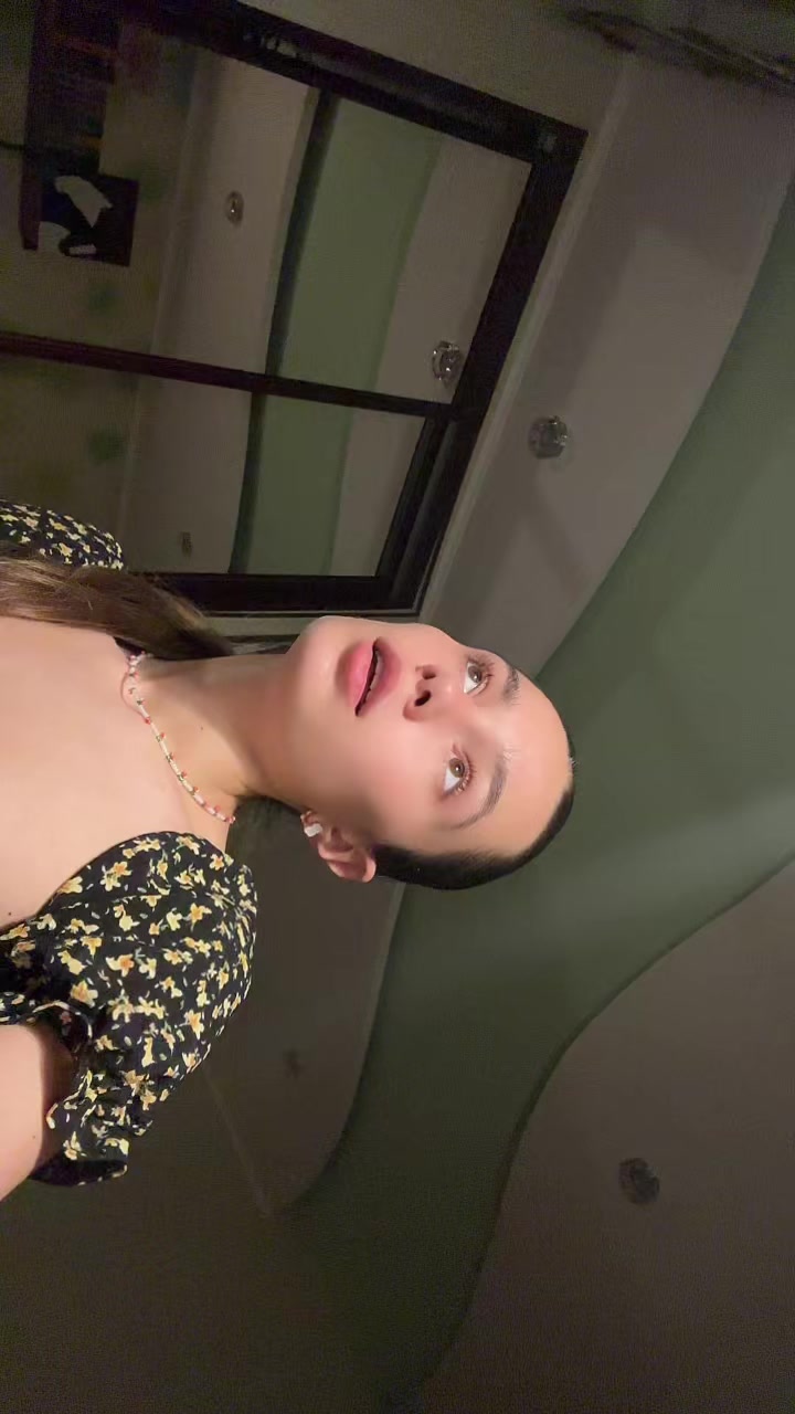 @энни