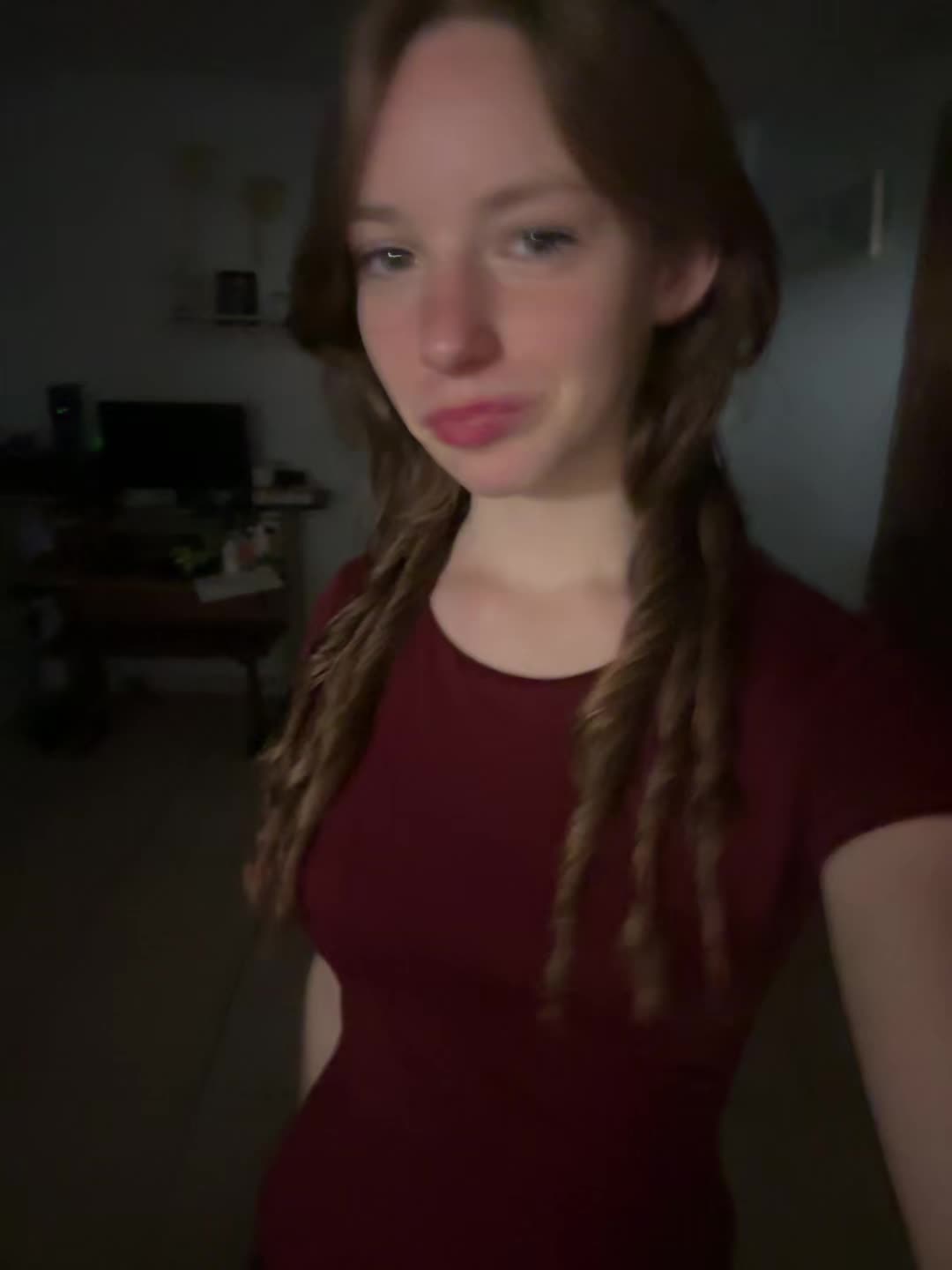 @Gabby🦈🦕