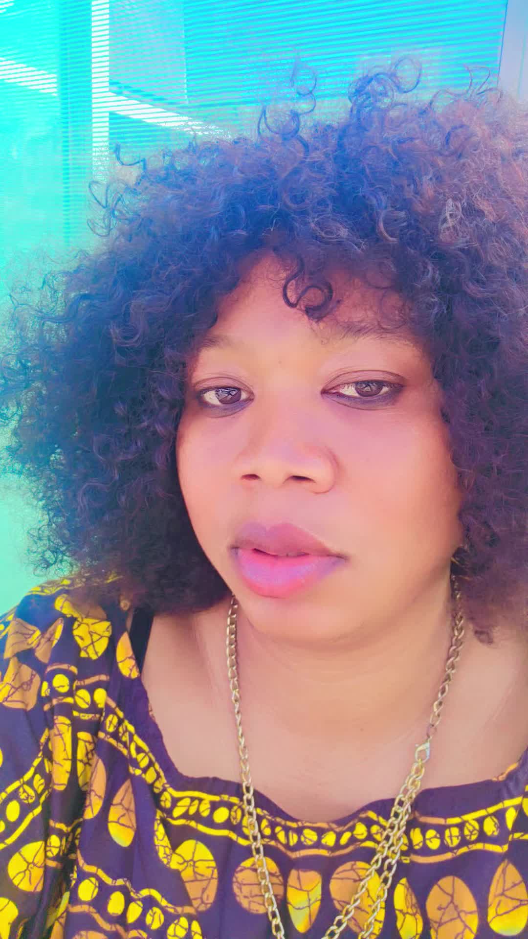 @Ella Diva