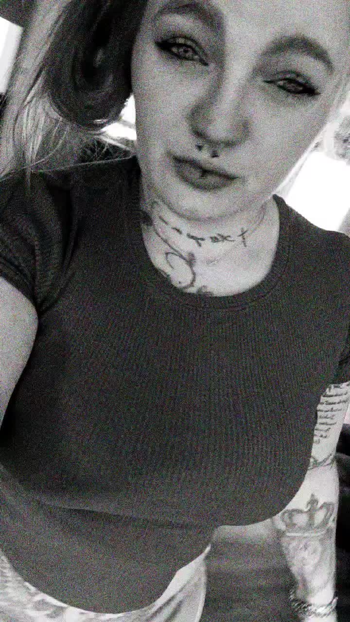 @★ Cᵣᵤₑₗₗₐ ★