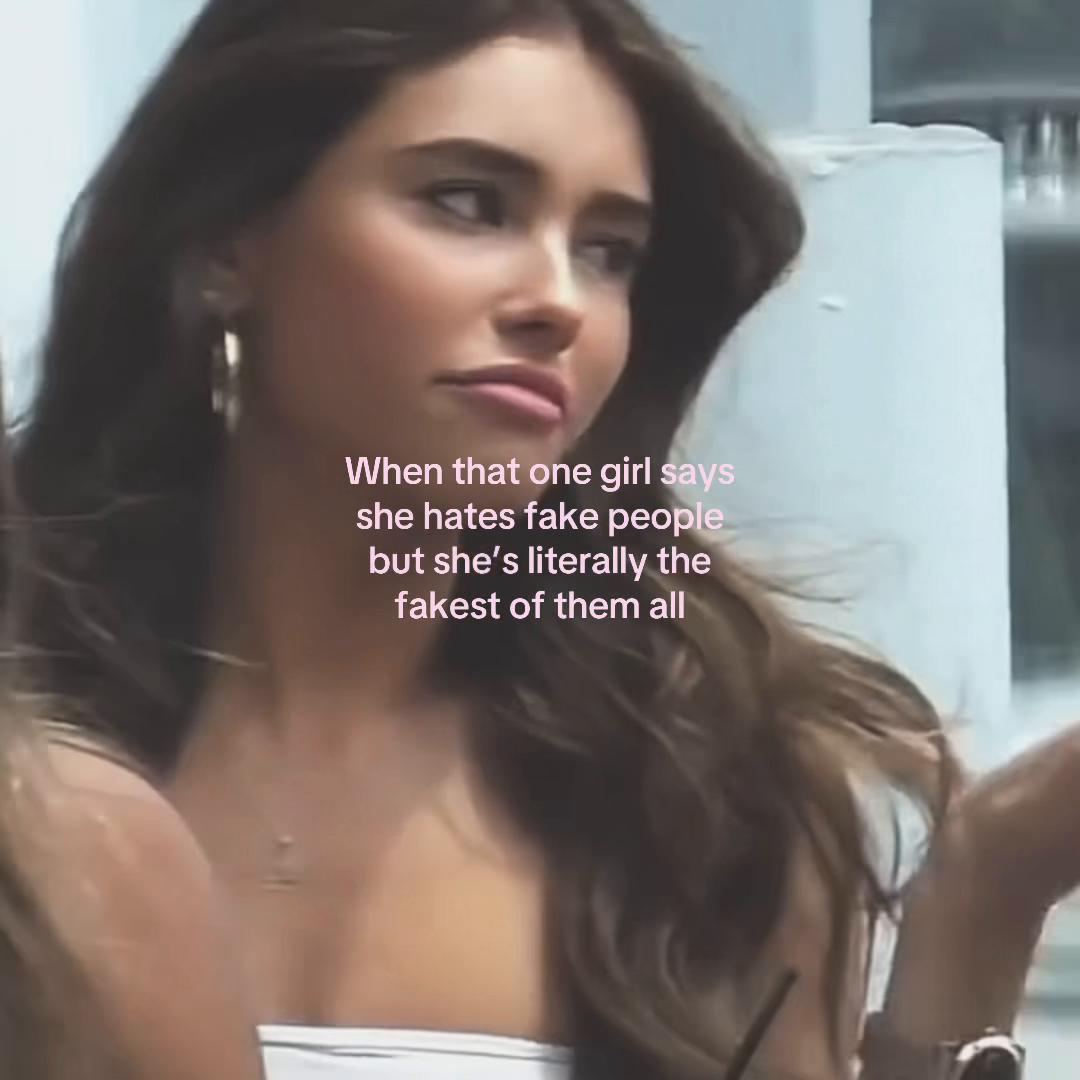 @ℰ 𑣿