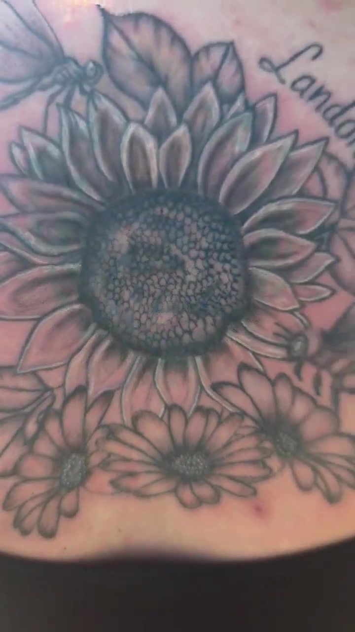 @Blondie_93