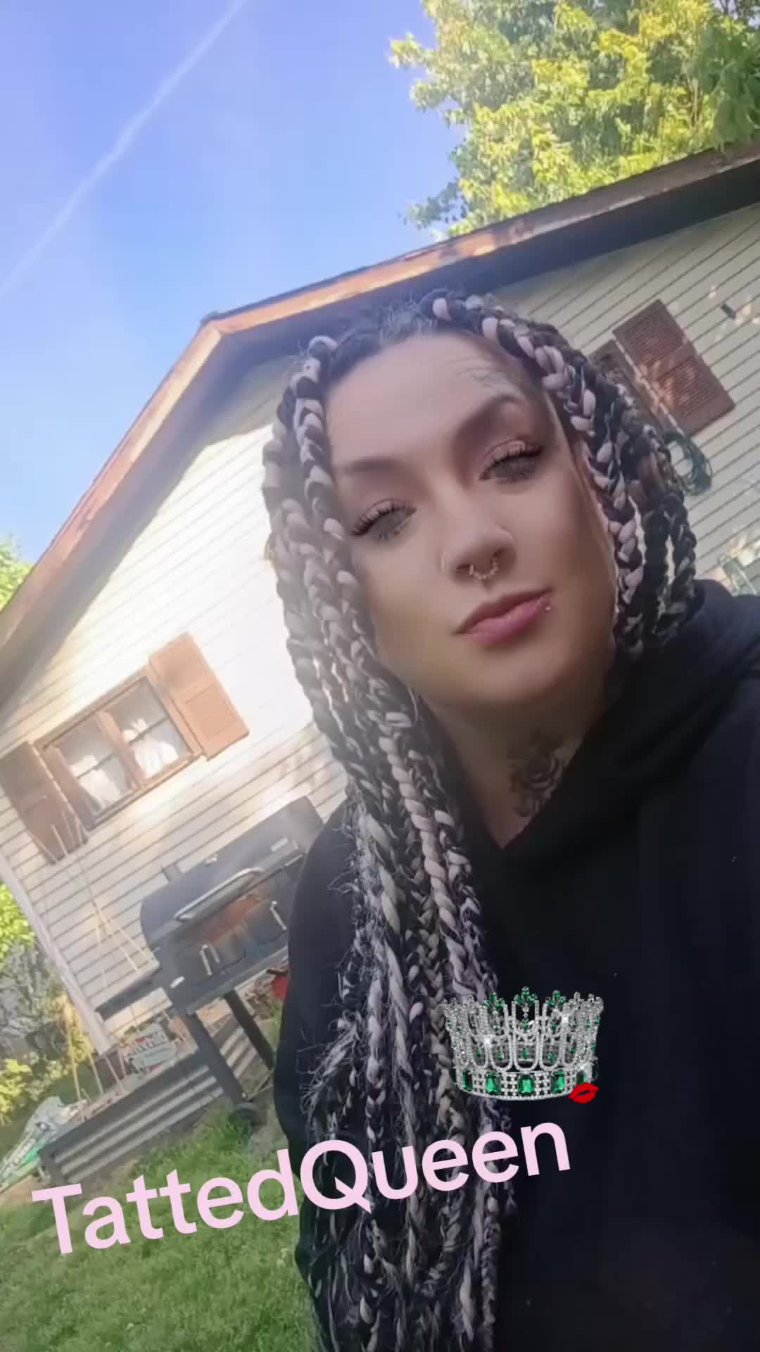 @tattedqueen5. lou ky