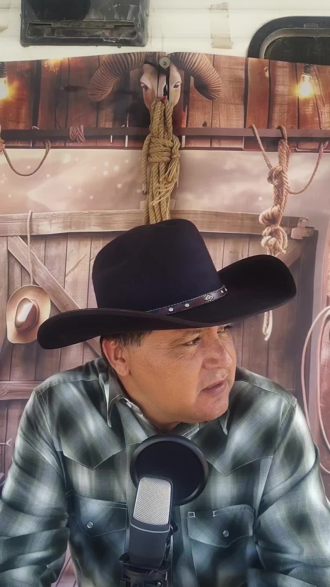 @HABLANDO CLARO podcast