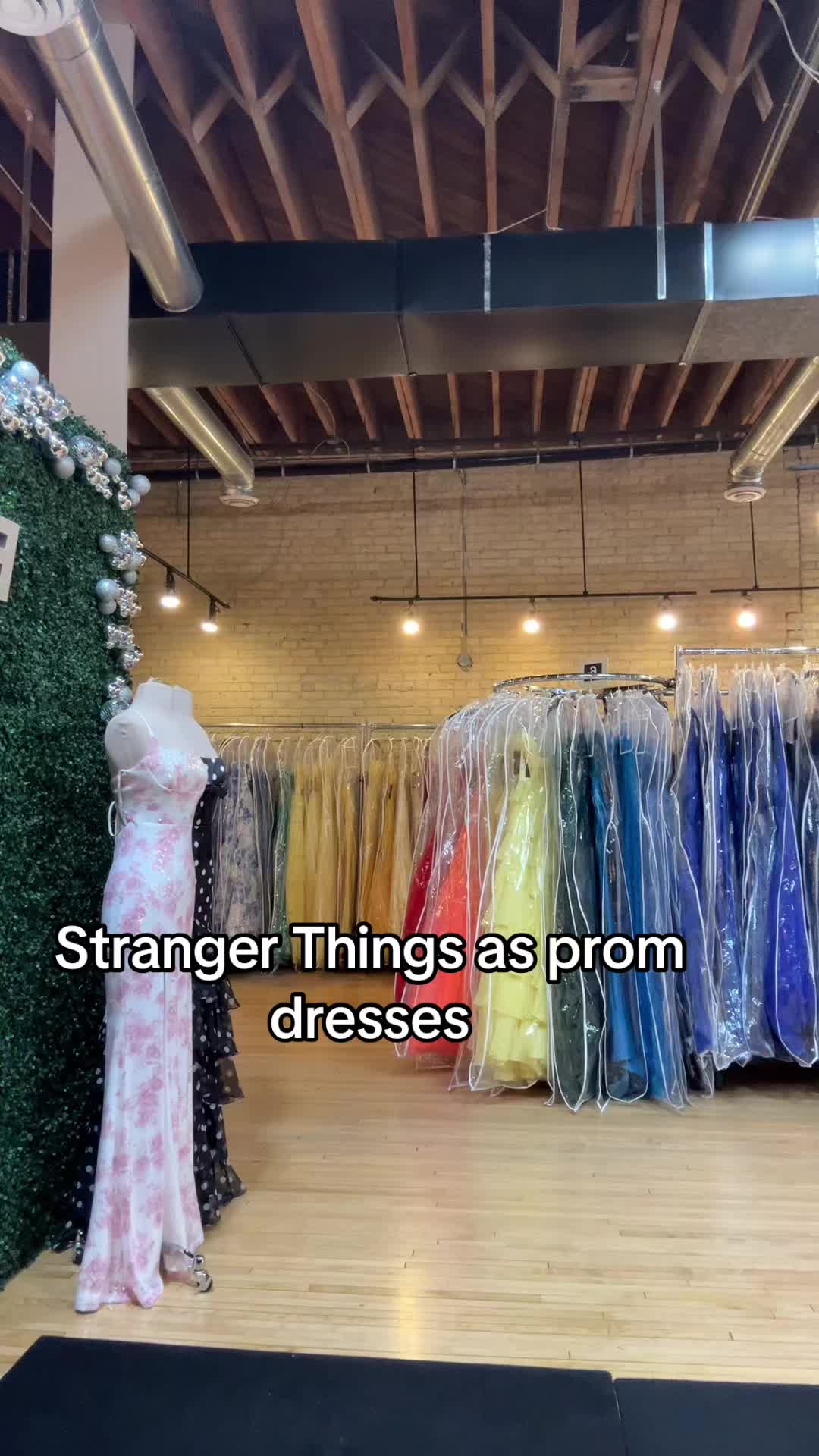@Carrie’s Prom & Tux