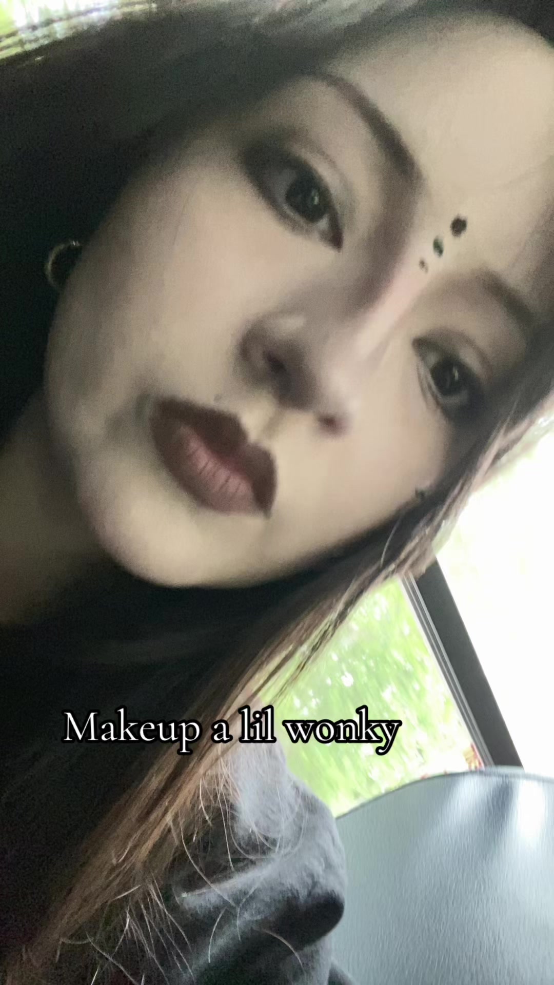 @⃟