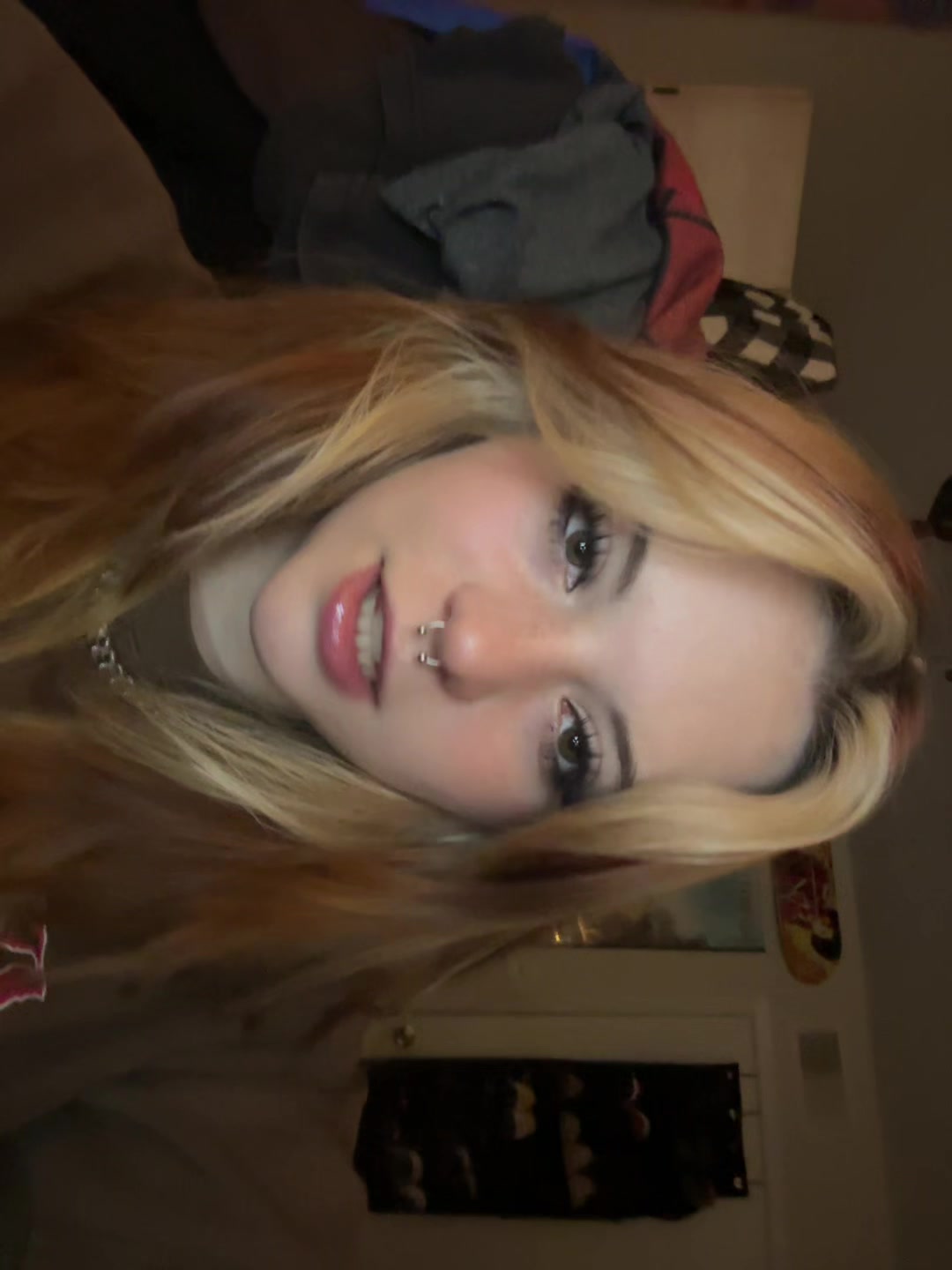 @:3