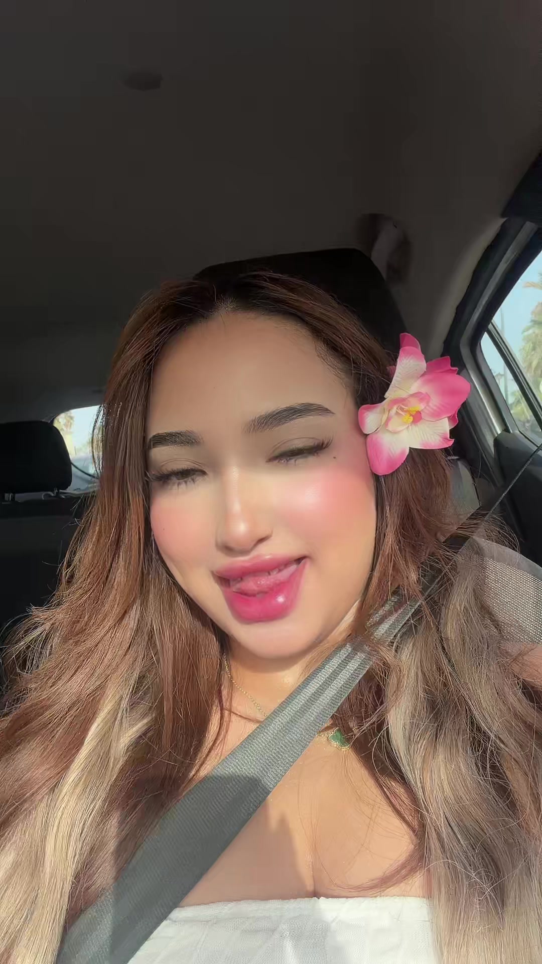 @aya_essemlalii_