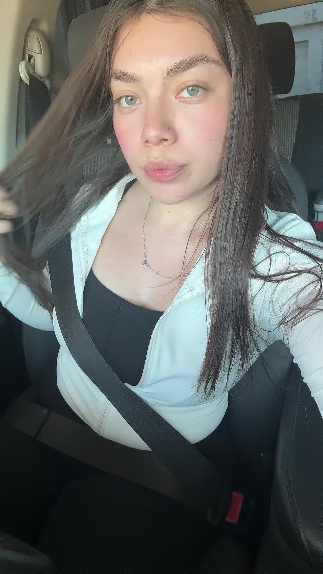 @Amairani