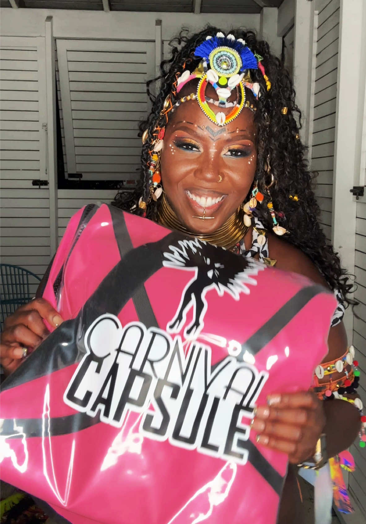 @CarnivalCapsule