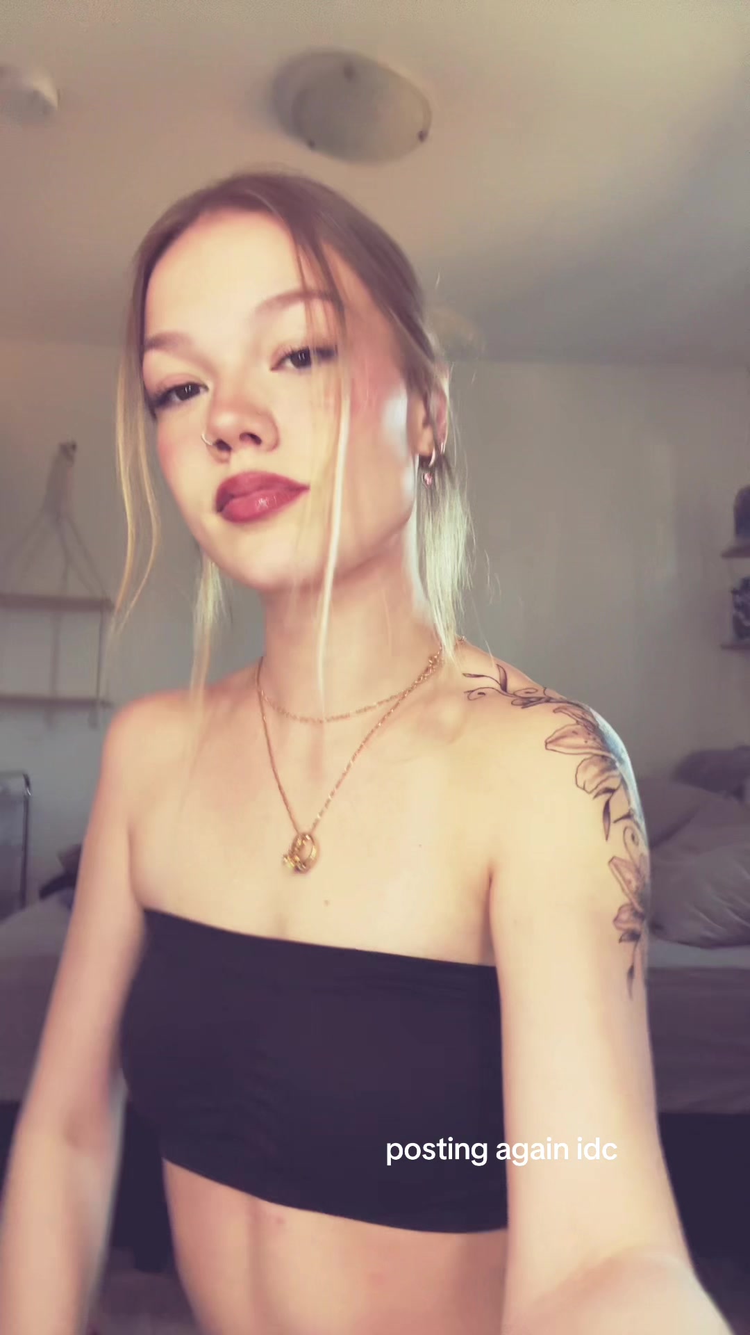@ella.shmella