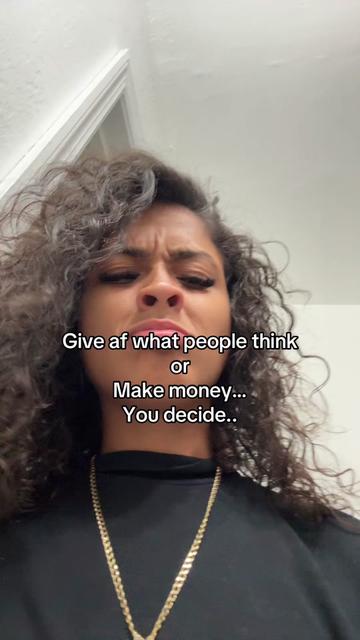 @LaRealAsh