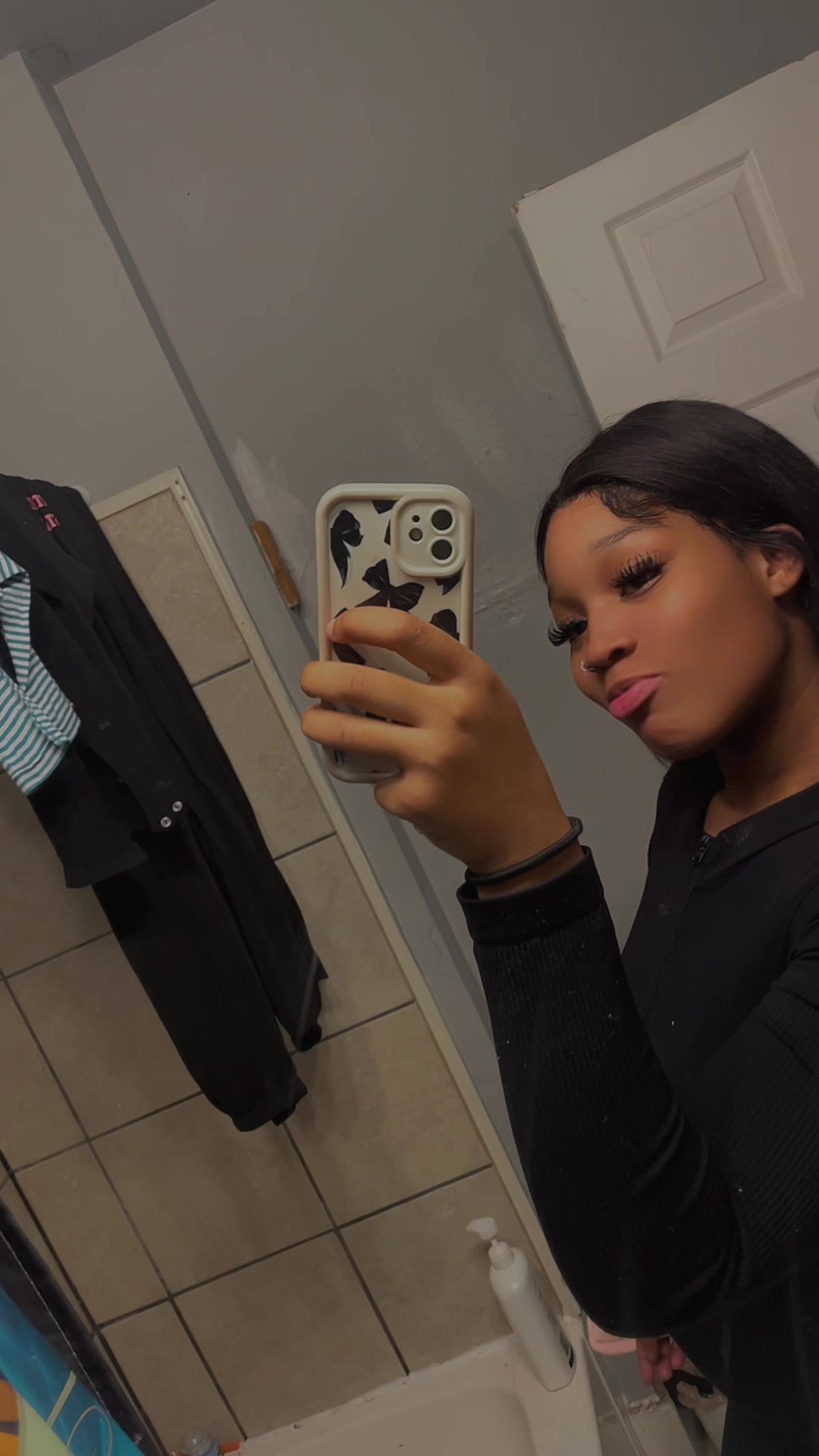 @theyenvymari19