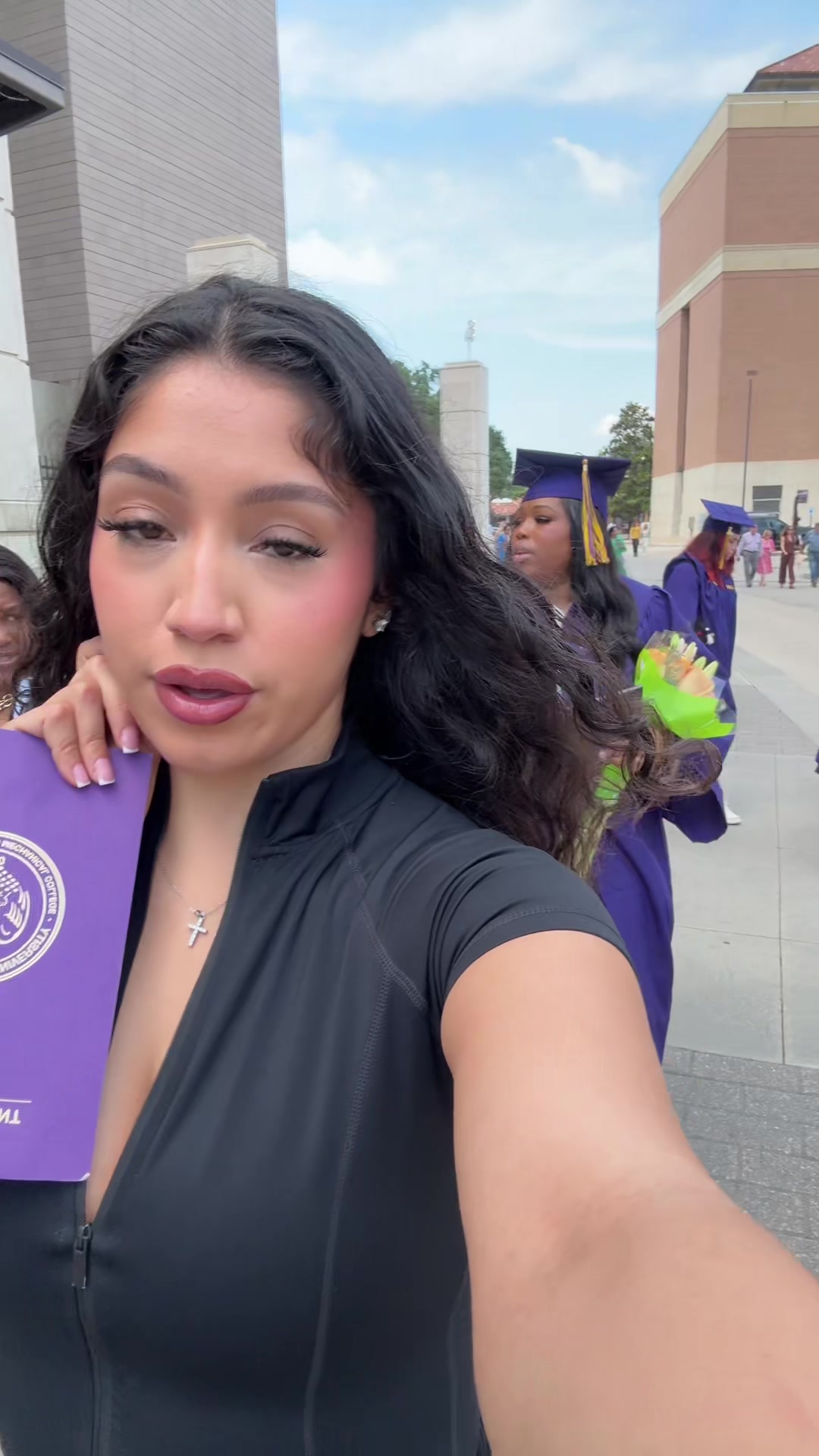 @Lala