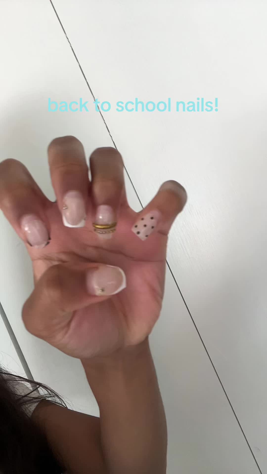 @𝐀𝐧𝐠𝐞𝐥 🐚