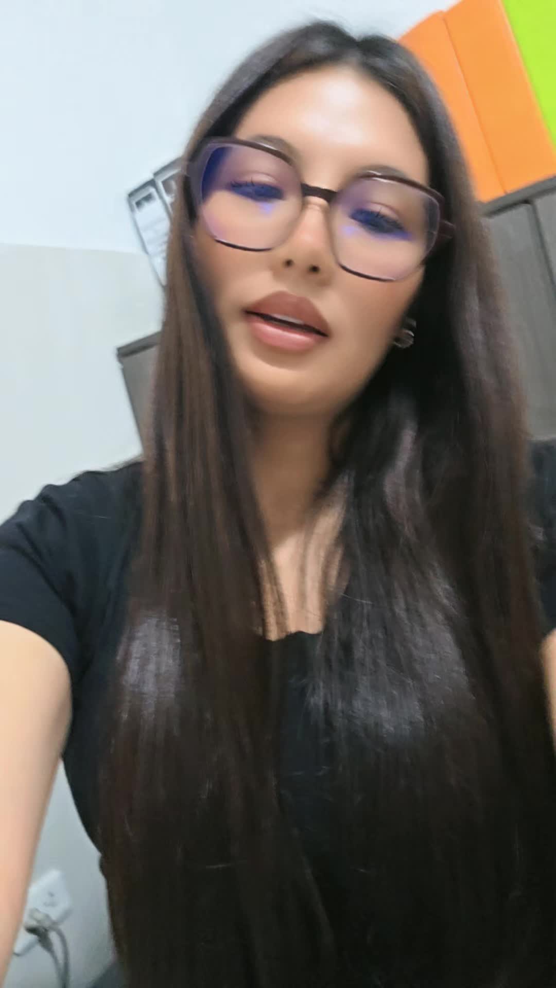 @️