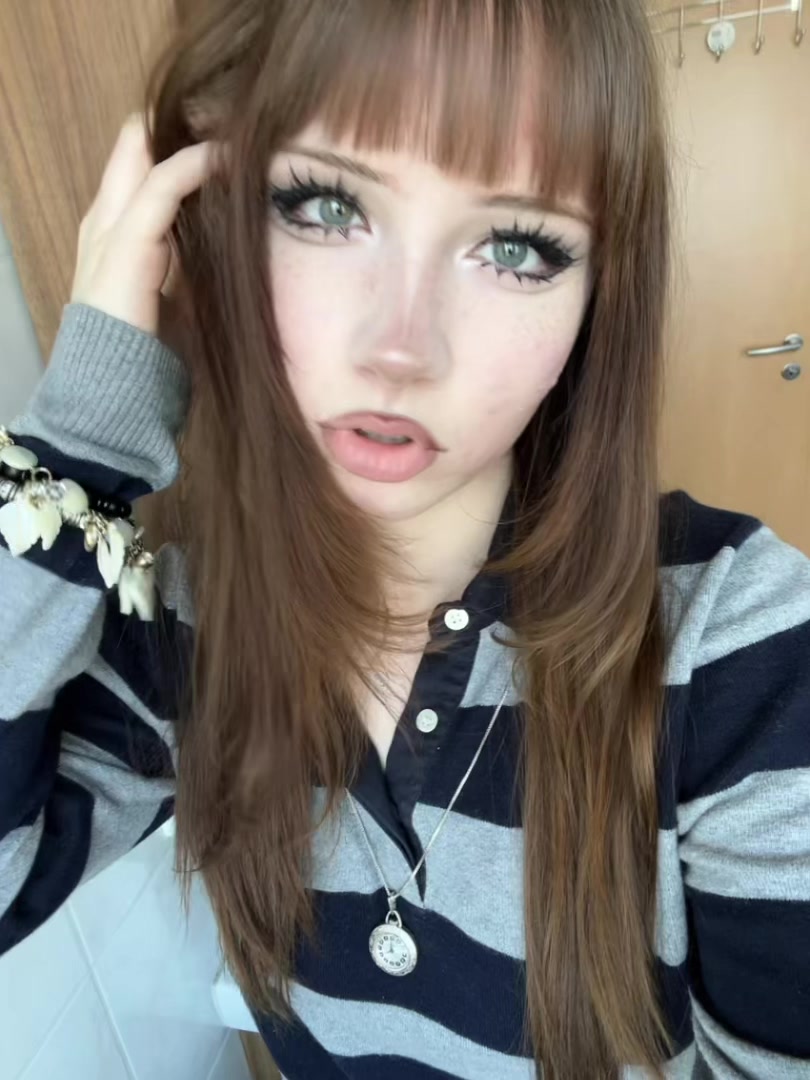 @nicole