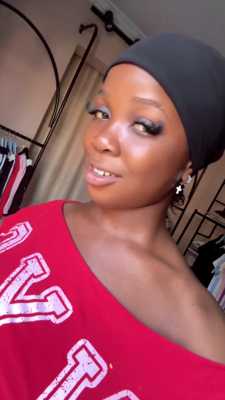 @Ajoke🦞omoge elede