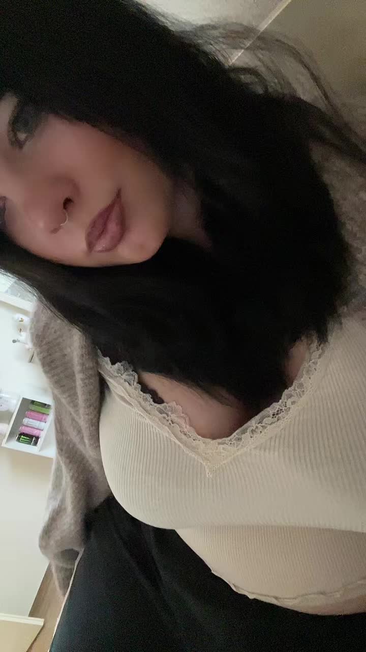 @>⩊<ₑᵥᵢₙ𐔌˙. 𖾕𖾝꙼ᩚ𛲕𖾟₍^. .^₎⟆